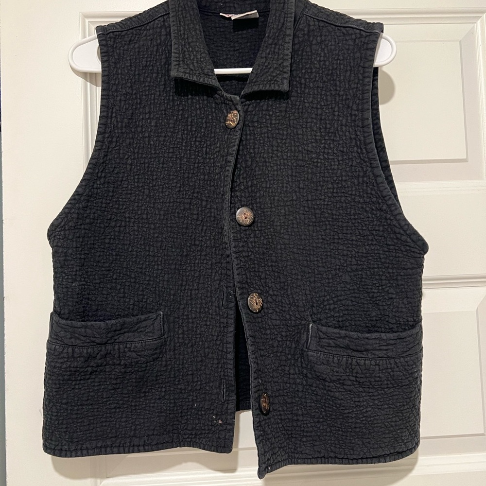 Black Textured Sleeveless Vest